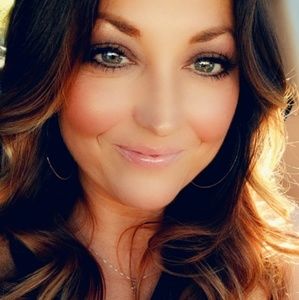Meet your Posher, Cathryn